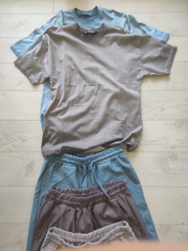 Acid washed oversized t-shirts