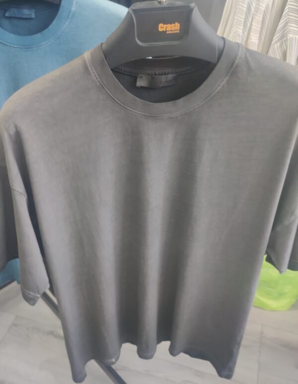 Acid washed oversized t-shirts