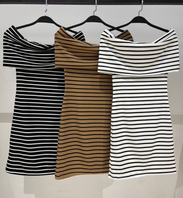 Ребрест фустан со риги