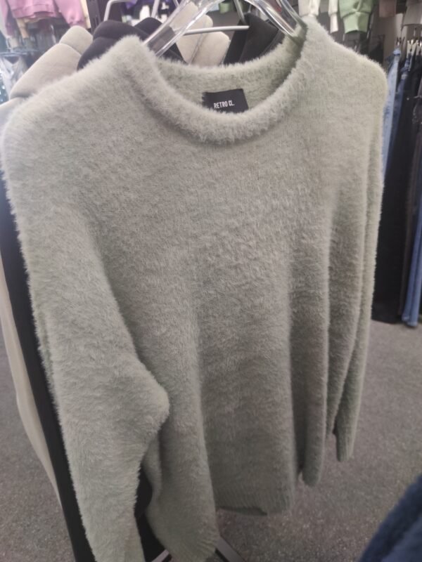 машка блуза во резеда боја со мека текстура