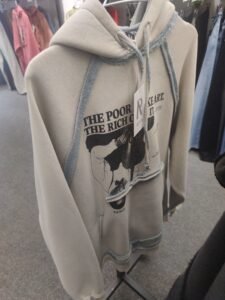 машки дуксер со качулка и принт