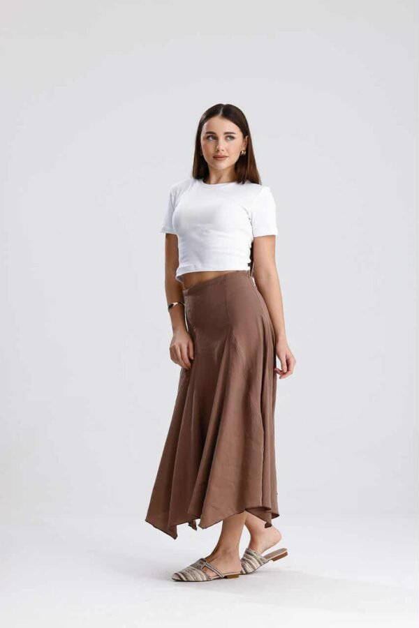 миди здолниште со висок струк и асиметричен крој